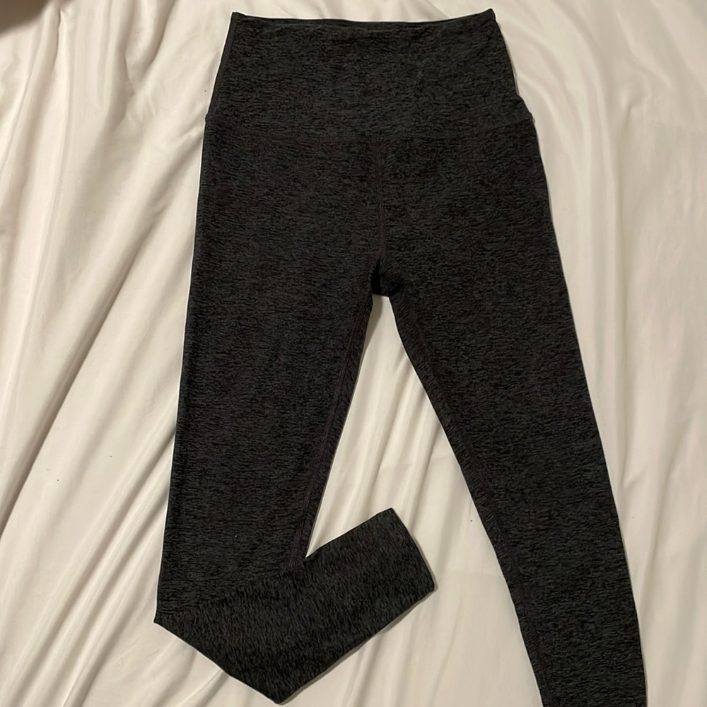 Worn once beyond yoga heather gray leggings